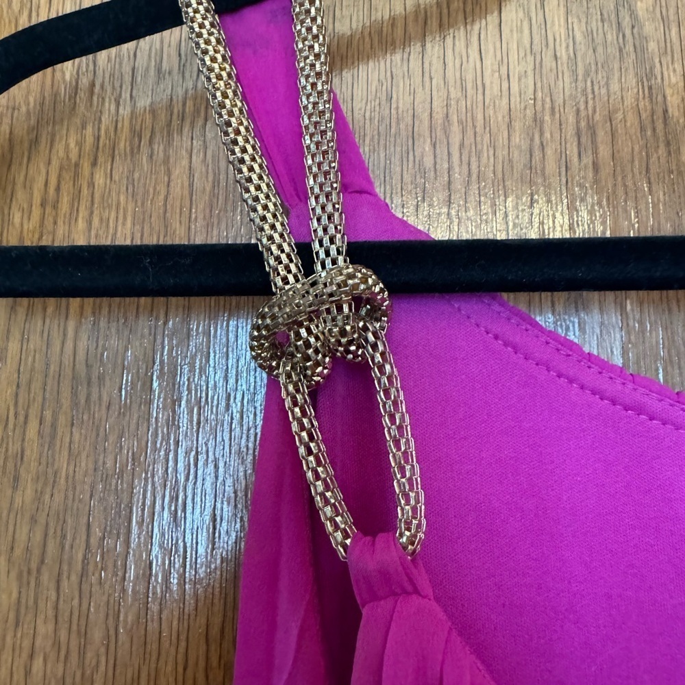 Xscape Fuchsia pleated dress with chain straps - Picture 3 of 7